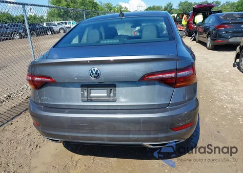 2019 Volkswagen Jetta 1.4T Sel Premium z USA, uszkodzony, nr VIN 3VWG57BU8KM089306